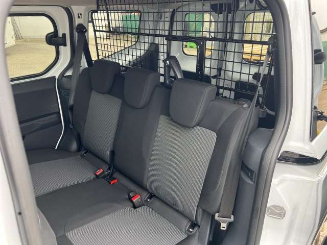 Fahrzeugbild eines Ford Transit Courier