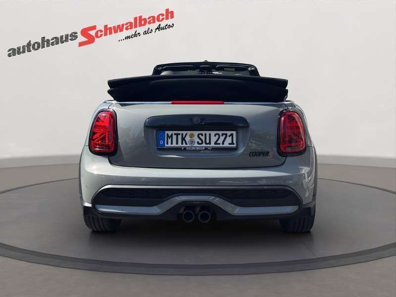Fahrzeugbild eines MINI COOPER