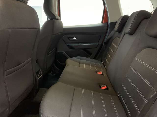 Fahrzeugbild eines Dacia Duster