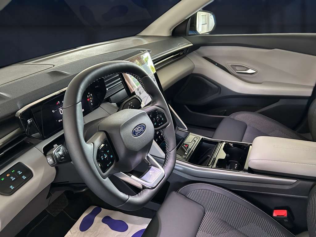 Fahrzeugbild eines Ford Explorer