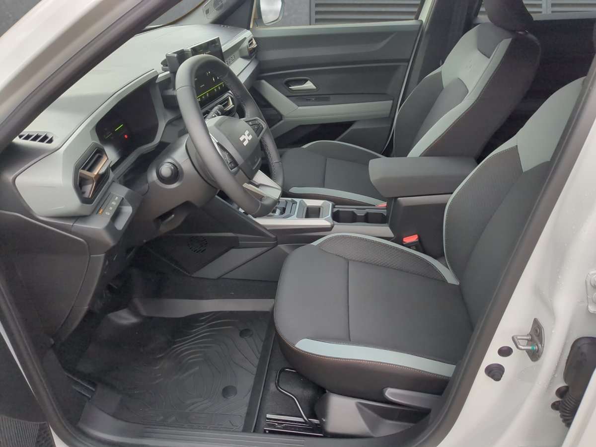 Fahrzeugbild eines Dacia Duster