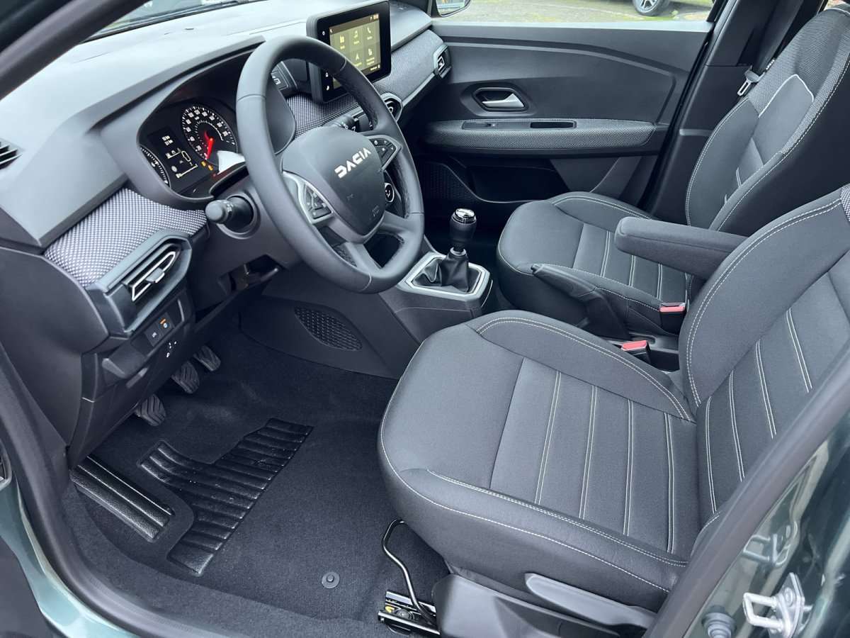 Fahrzeugbild eines Dacia Sandero