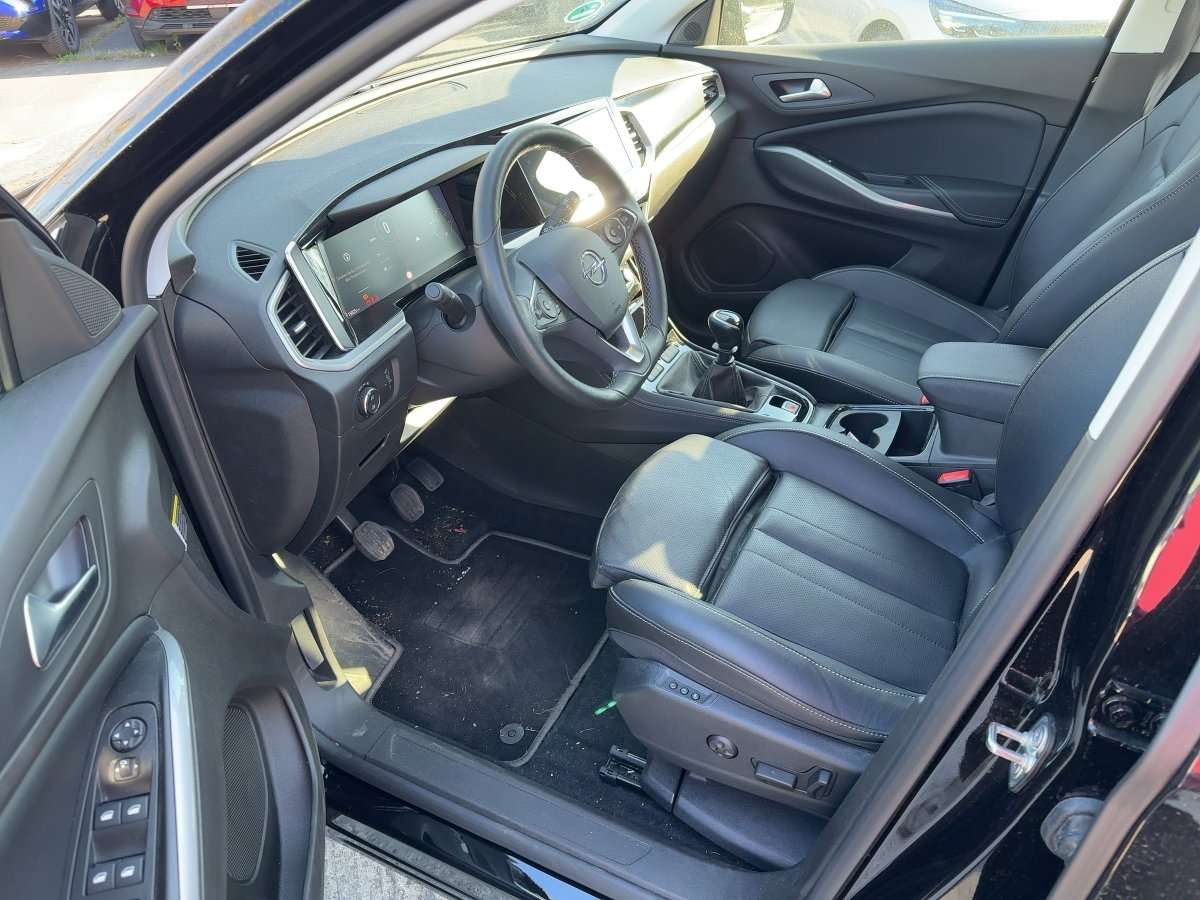 Fahrzeugbild eines Opel Grandland X