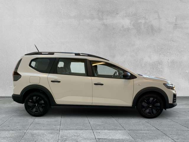 Fahrzeugbild eines Dacia Jogger