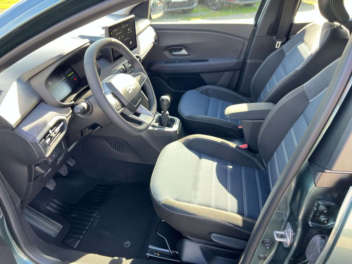 Fahrzeugbild eines Dacia Sandero