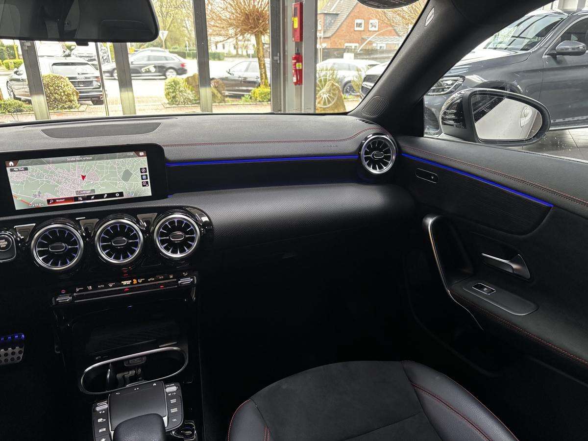 Fahrzeugbild eines Mercedes-Benz CLA