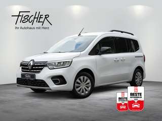 Schräge Frontansicht auf einen Renault Kangoo , freigestellt