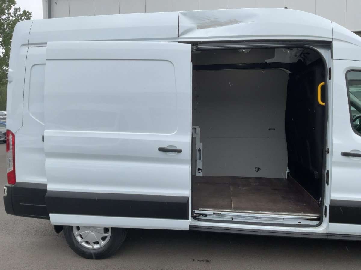 Fahrzeugbild eines Ford Transit
