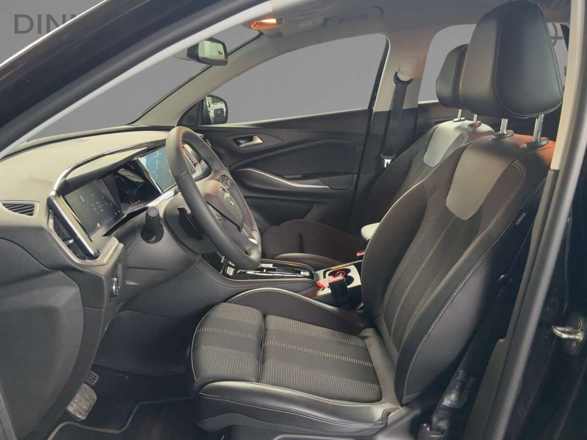 Fahrzeugbild eines Opel Grandland X