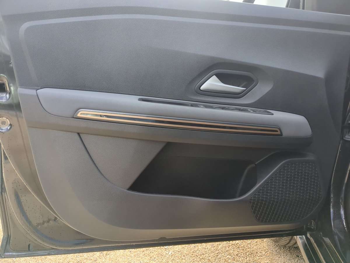 Fahrzeugbild eines Dacia Jogger