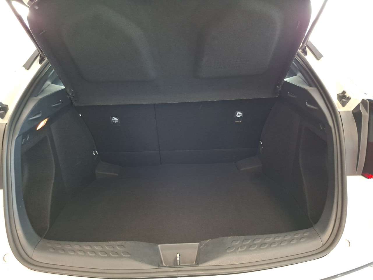 Fahrzeugbild eines Toyota C-HR