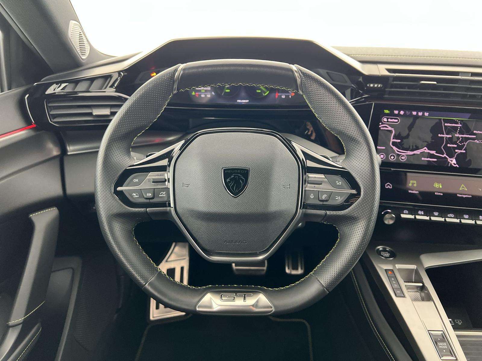 Fahrzeugbild eines Peugeot 408