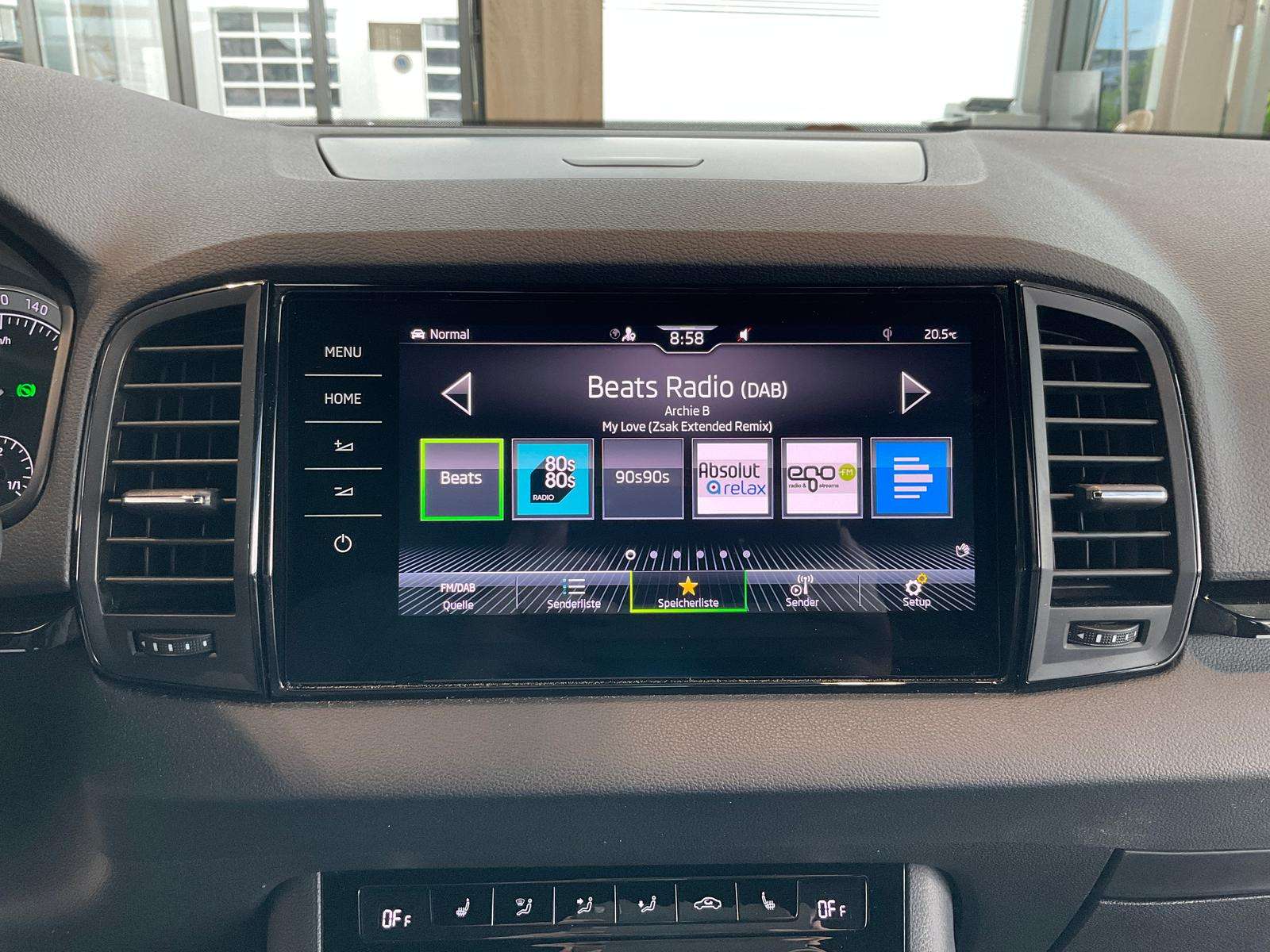 Fahrzeugbild eines Skoda Karoq