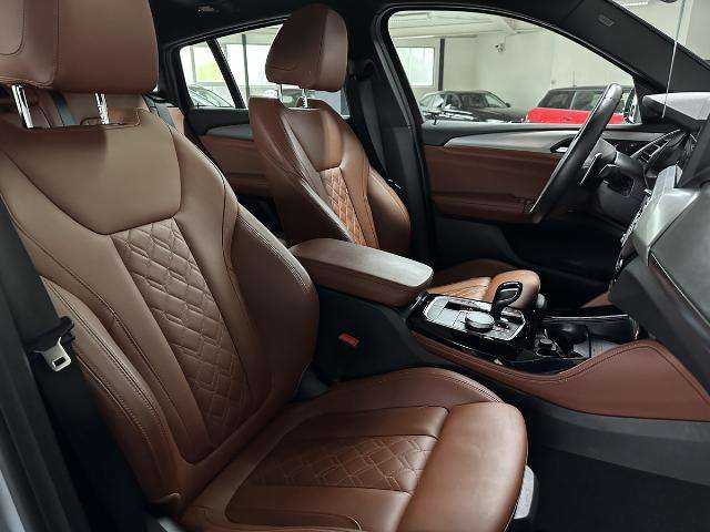 Fahrzeugbild eines BMW X4