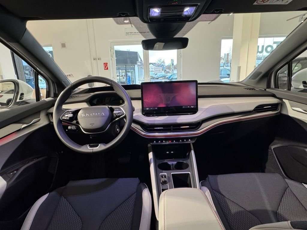 Fahrzeugbild eines Skoda ELROQ