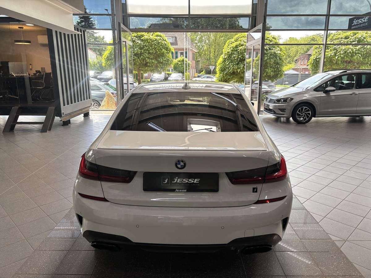 Fahrzeugbild eines BMW 3er-Reihe