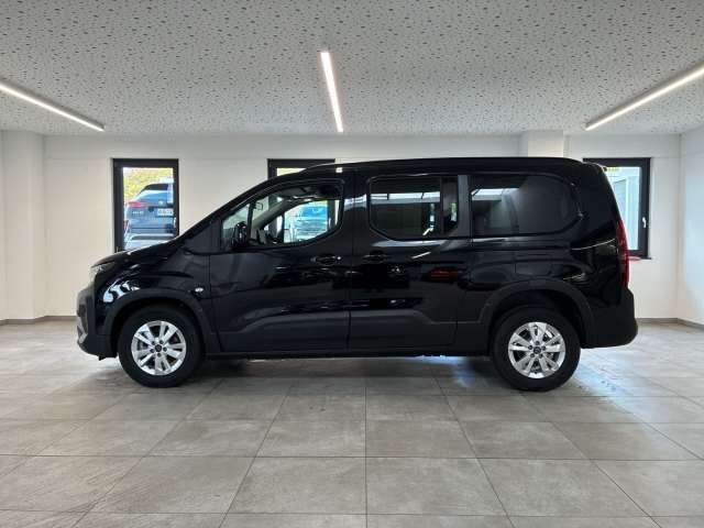 Fahrzeugbild eines Peugeot Rifter