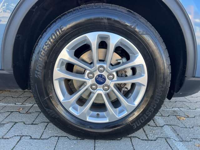 Fahrzeugbild eines Ford Kuga