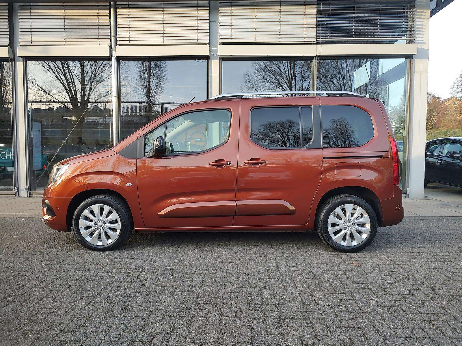 Fahrzeugbild eines Opel Combo Life