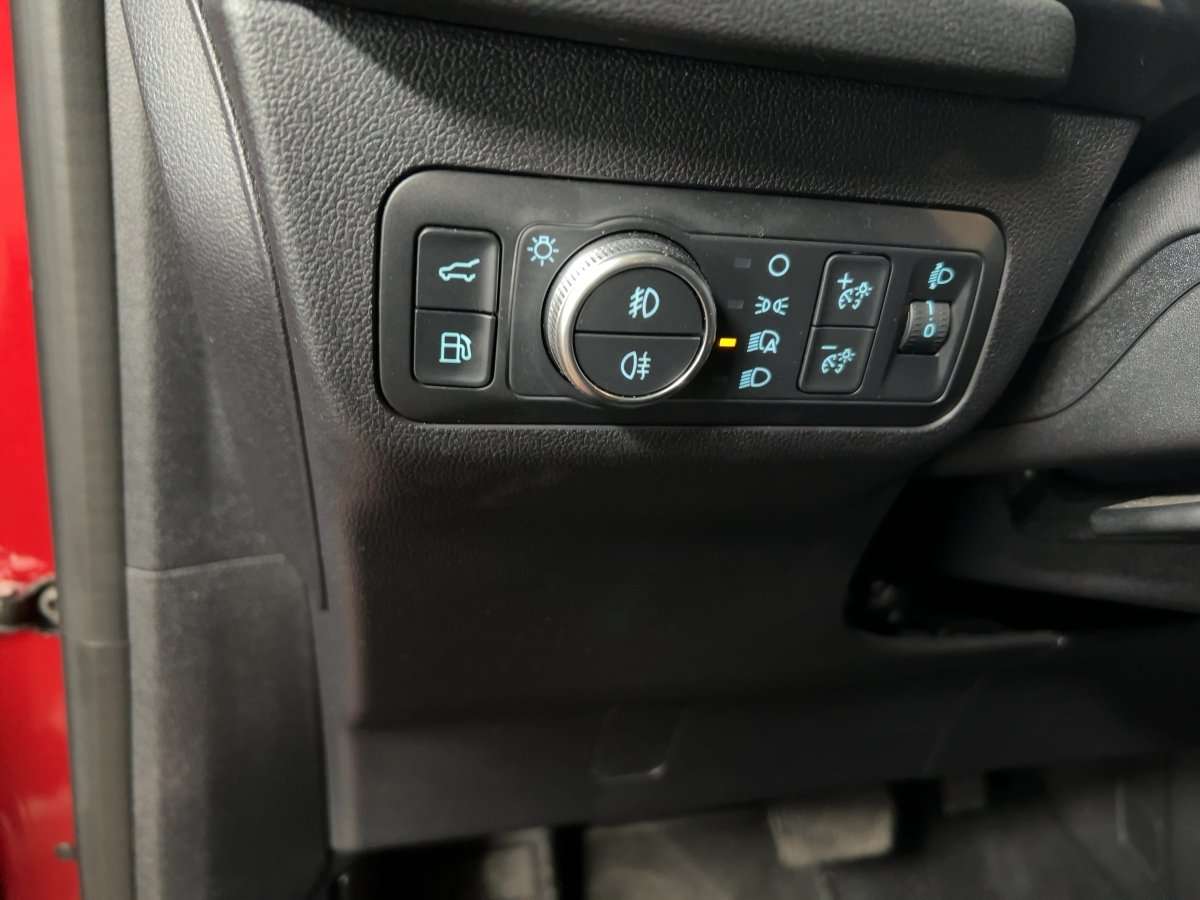 Fahrzeugbild eines Ford Kuga