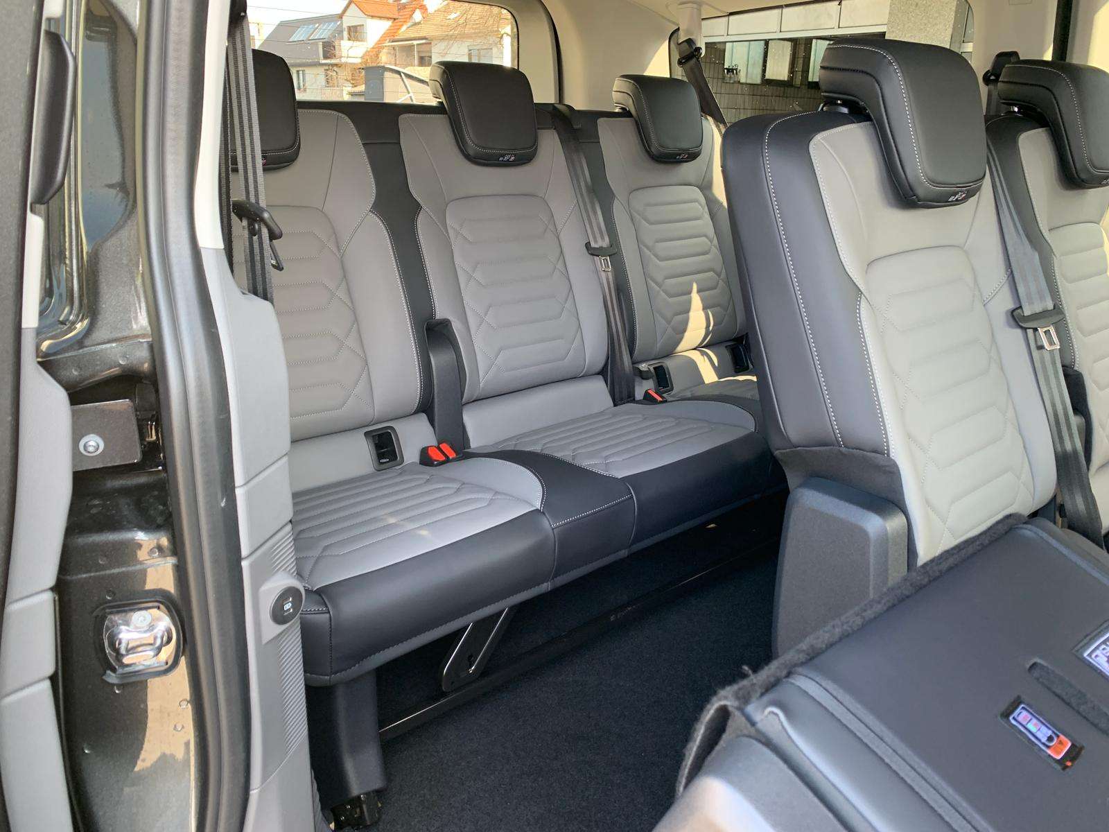 Fahrzeugbild eines Volkswagen Caravelle