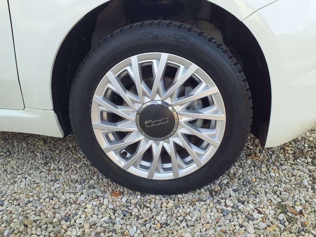 Fahrzeugbild eines Fiat 500