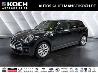 Schräge Frontansicht auf einen MINI Clubman , freigestellt
