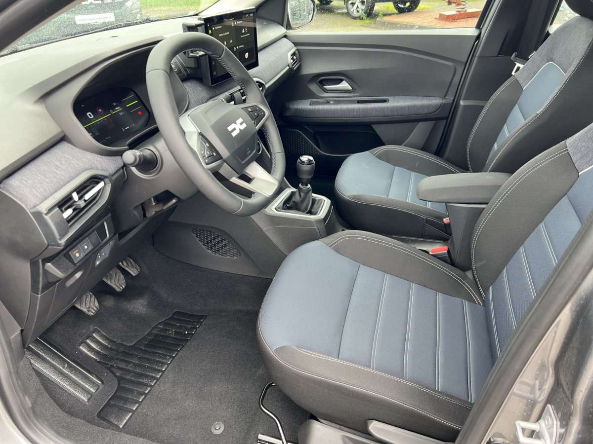 Fahrzeugbild eines Dacia Sandero