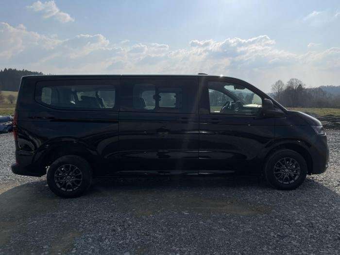 Fahrzeugbild eines Volkswagen Caravelle