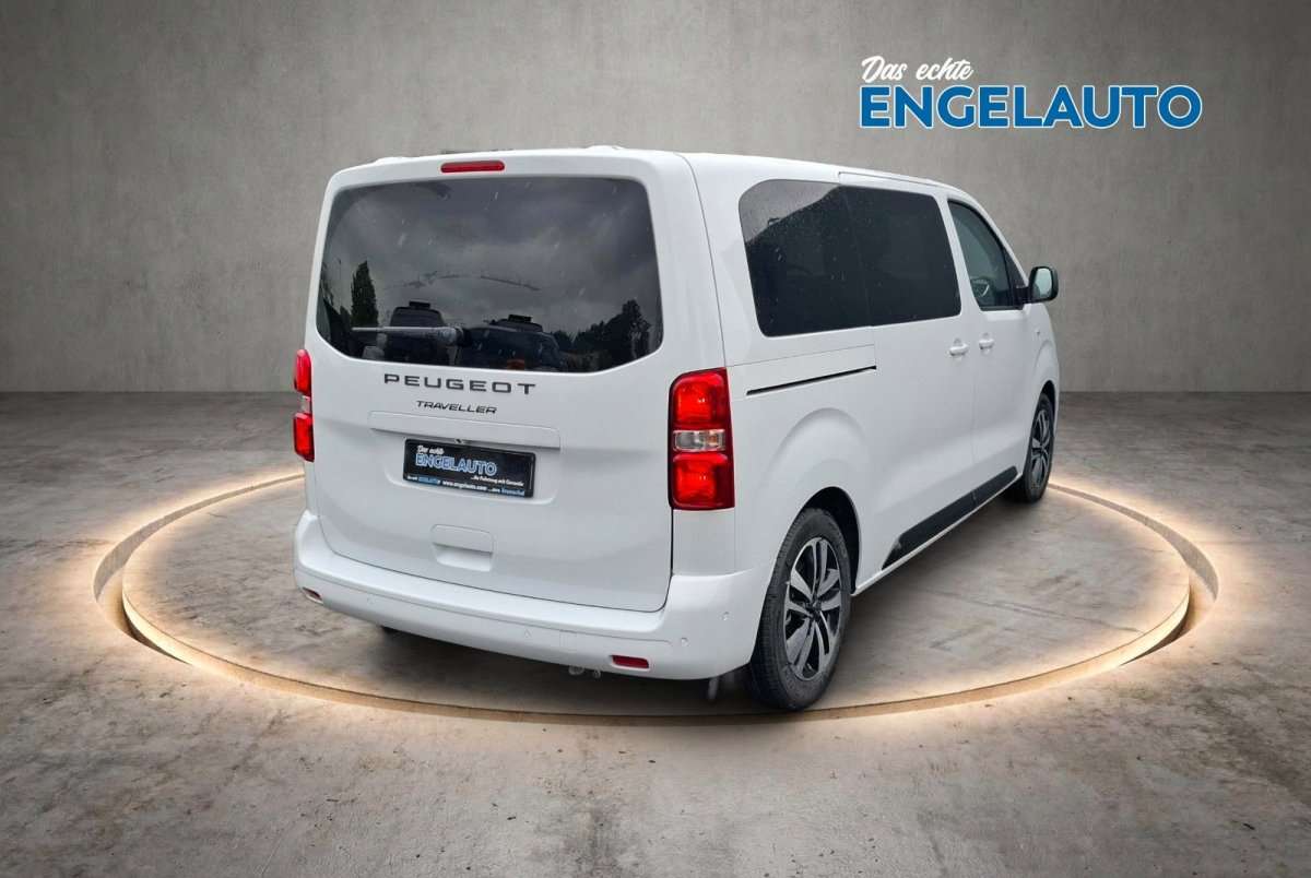 Fahrzeugbild eines Peugeot Traveller