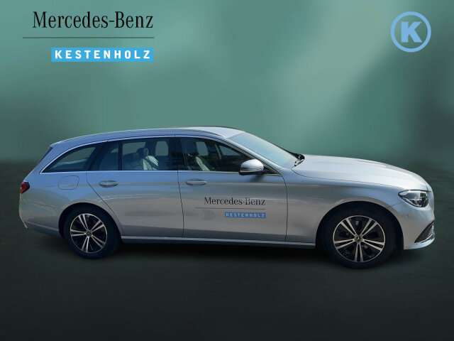 Fahrzeugbild eines Mercedes-Benz E-Klasse