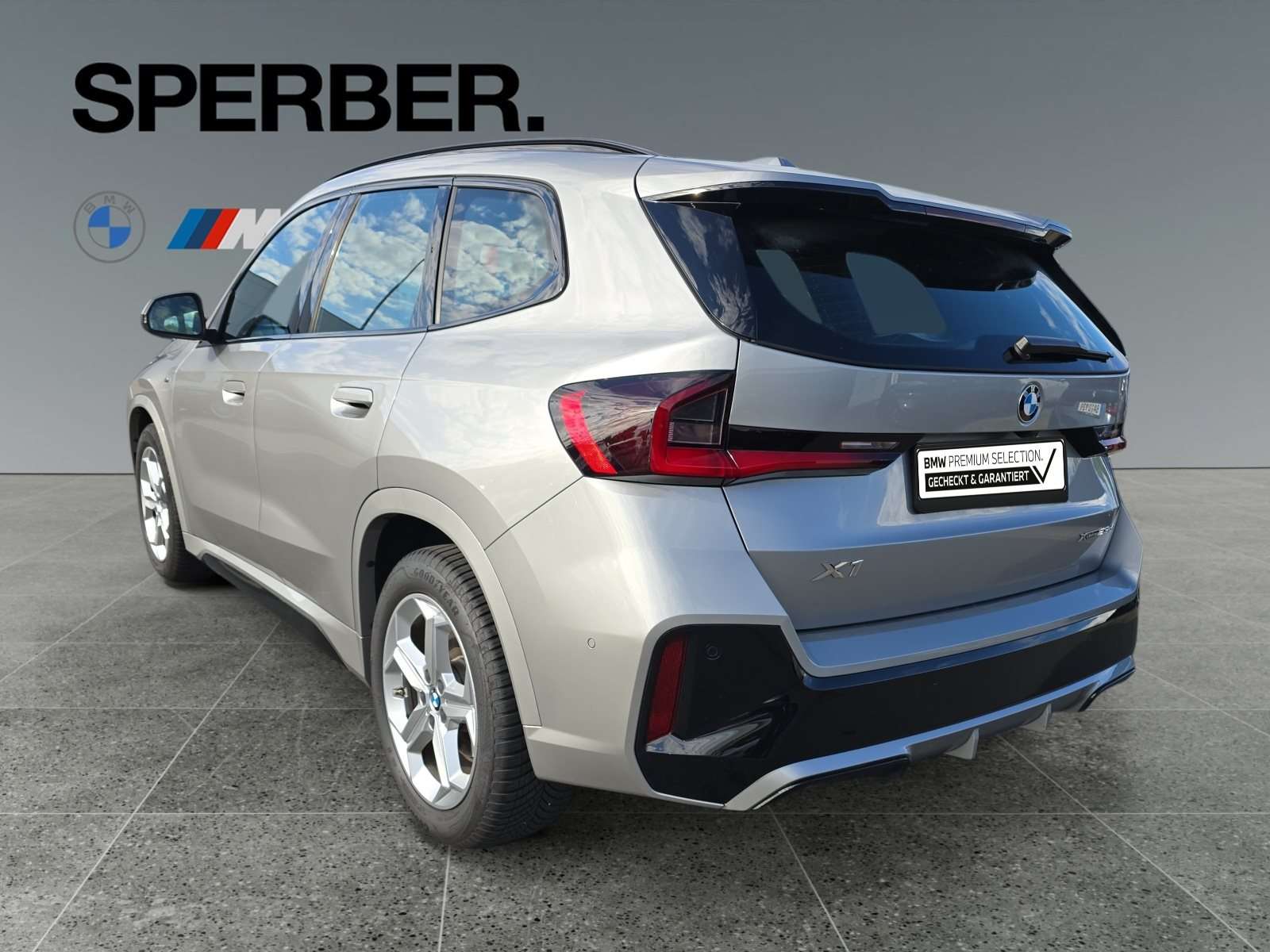 Fahrzeugbild eines BMW X1