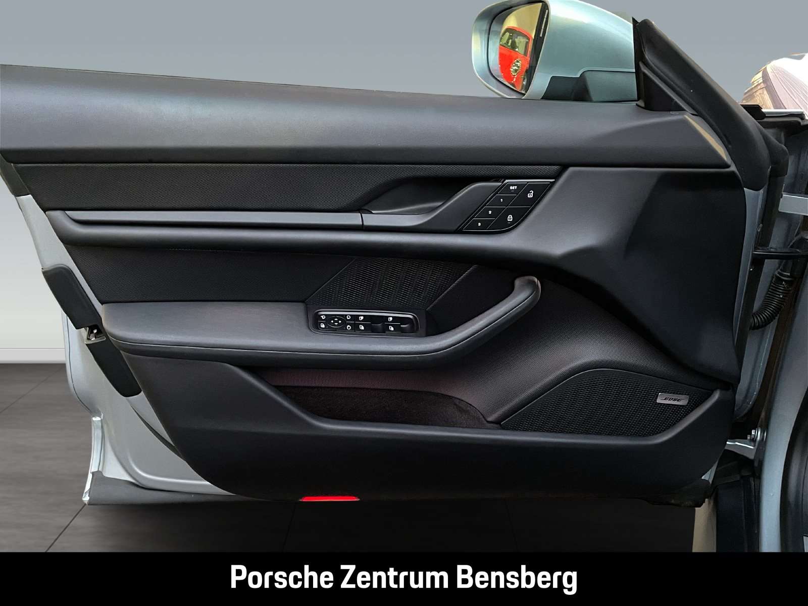 Fahrzeugbild eines Porsche Taycan