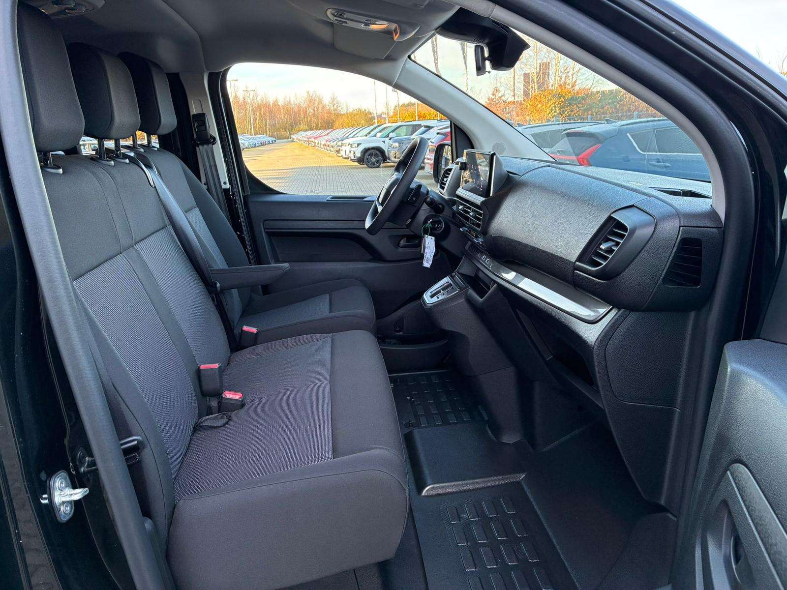 Fahrzeugbild eines Opel Vivaro