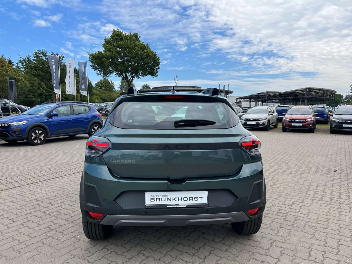 Fahrzeugbild eines Dacia Sandero