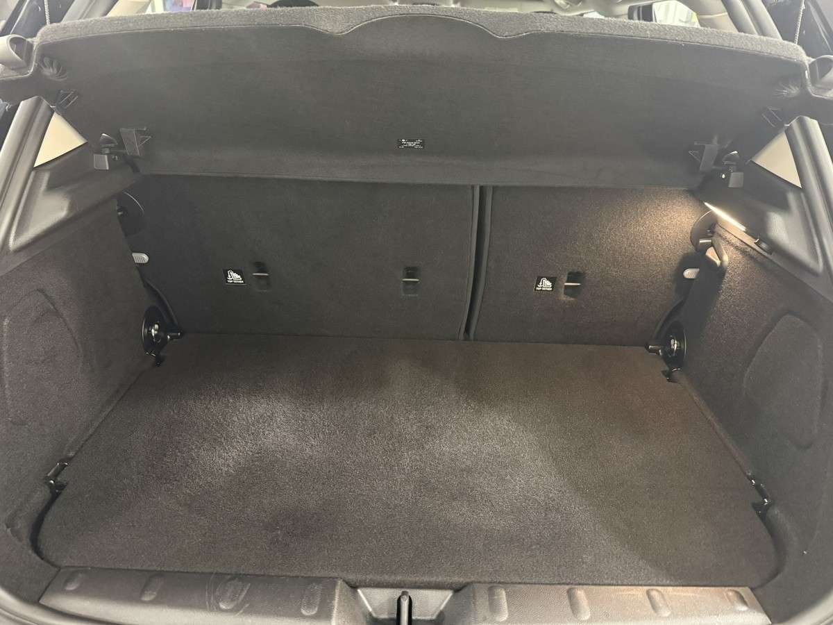 Fahrzeugbild eines MINI MINI
