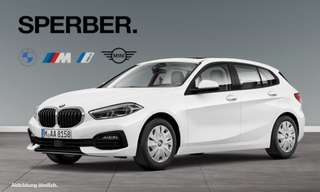 Schräge Frontansicht auf einen BMW 1er-Reihe , freigestellt