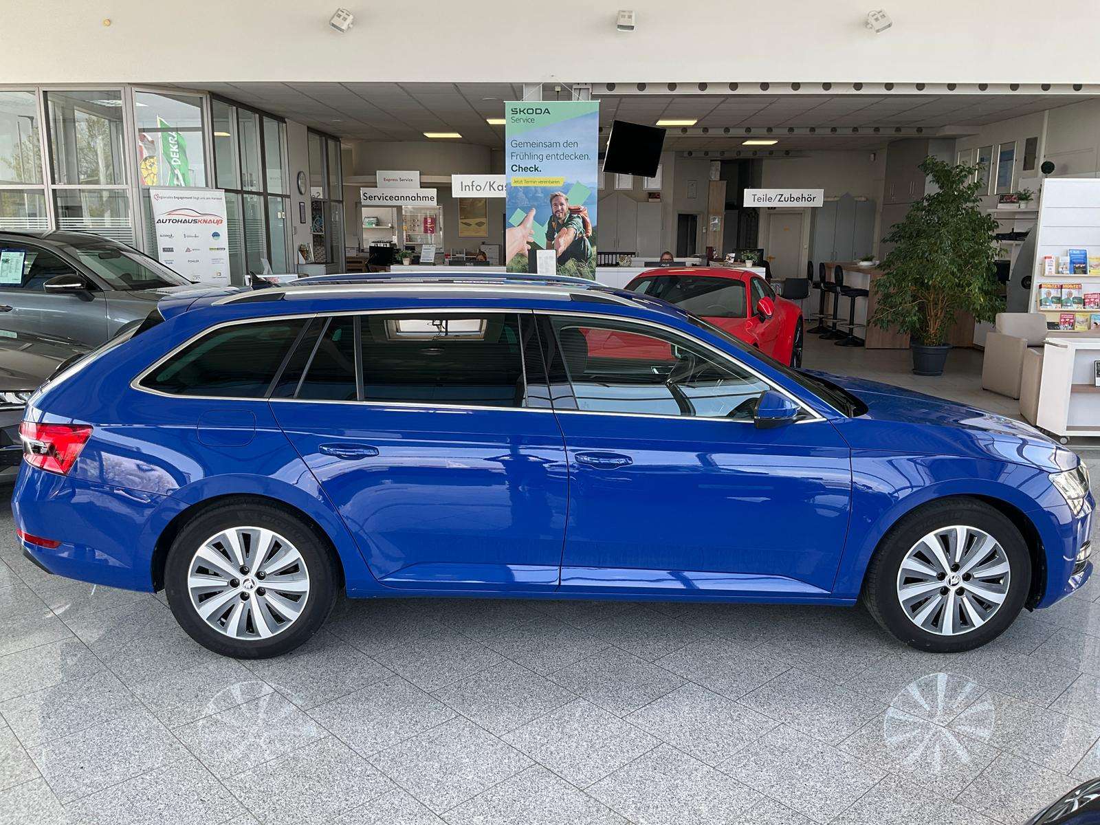 Fahrzeugbild eines Skoda Superb