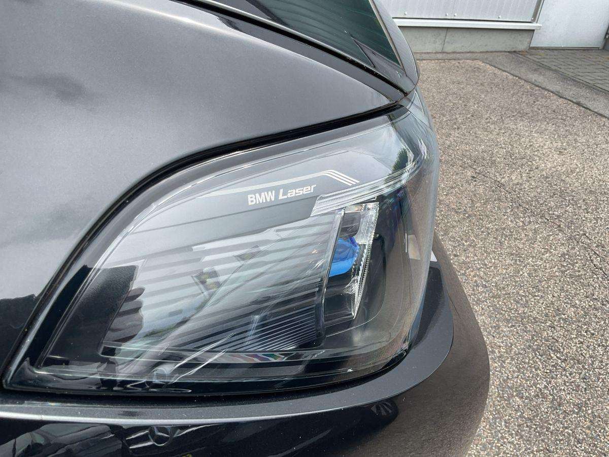 Fahrzeugbild eines BMW X6