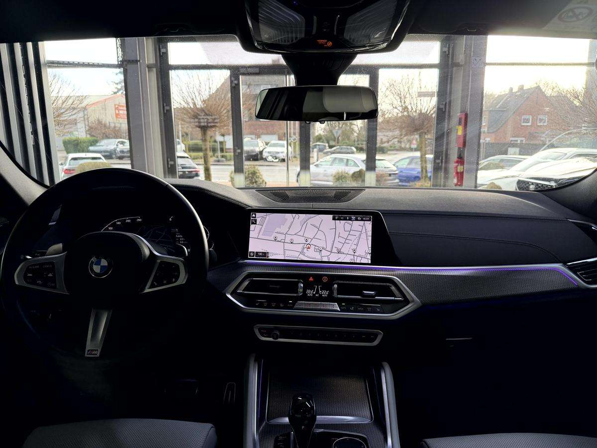 Fahrzeugbild eines BMW X6