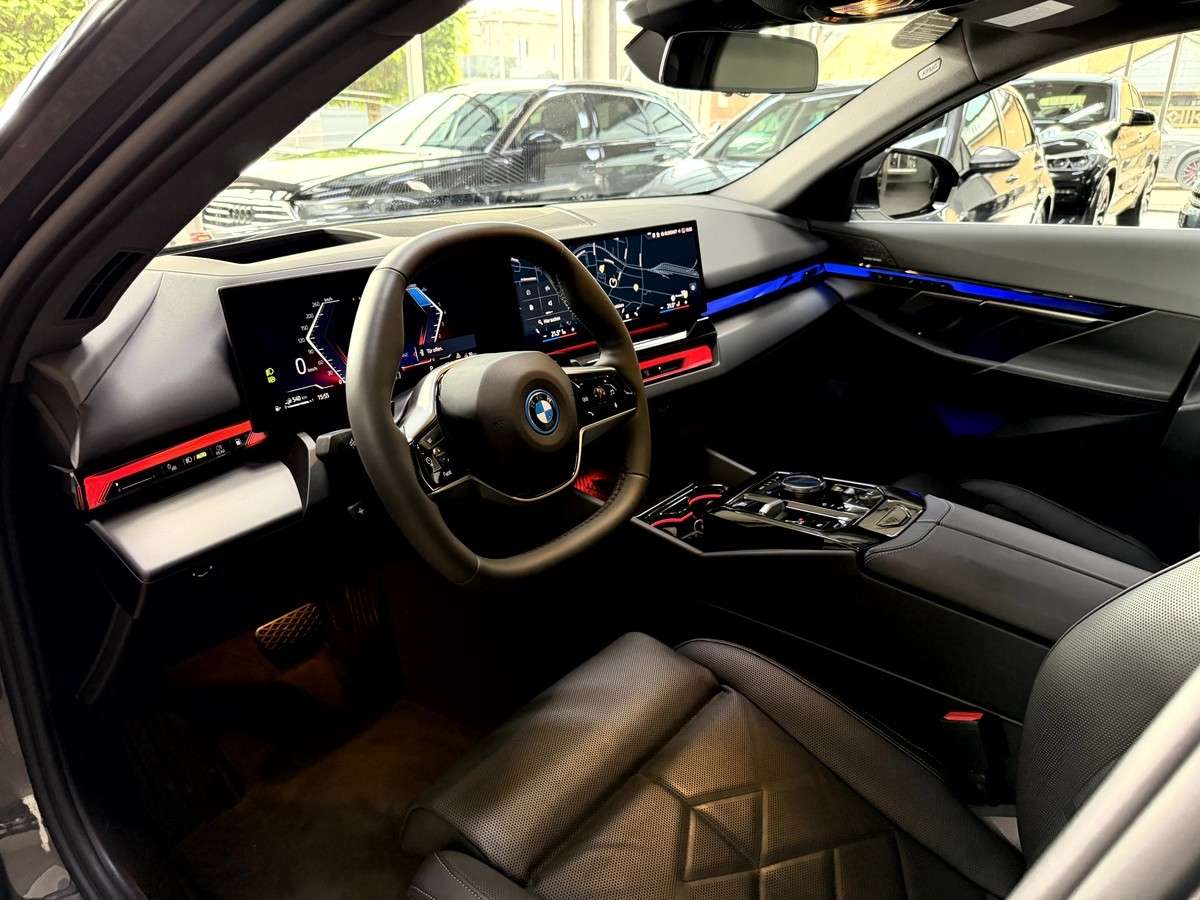 Fahrzeugbild eines BMW 5er-Reihe