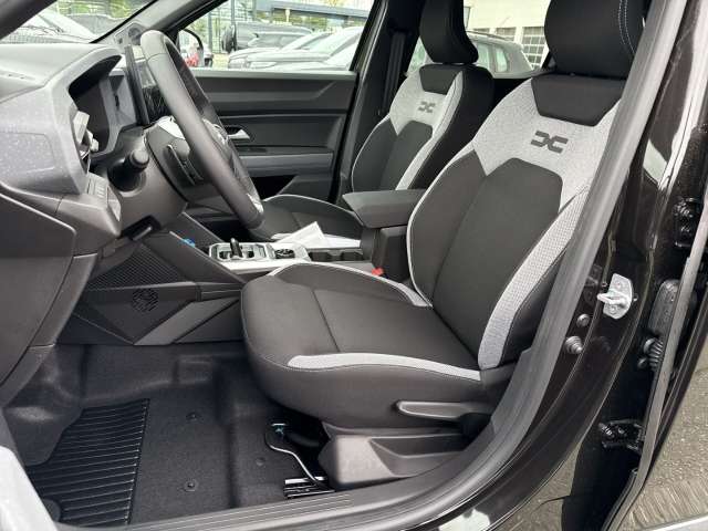 Fahrzeugbild eines Dacia Duster