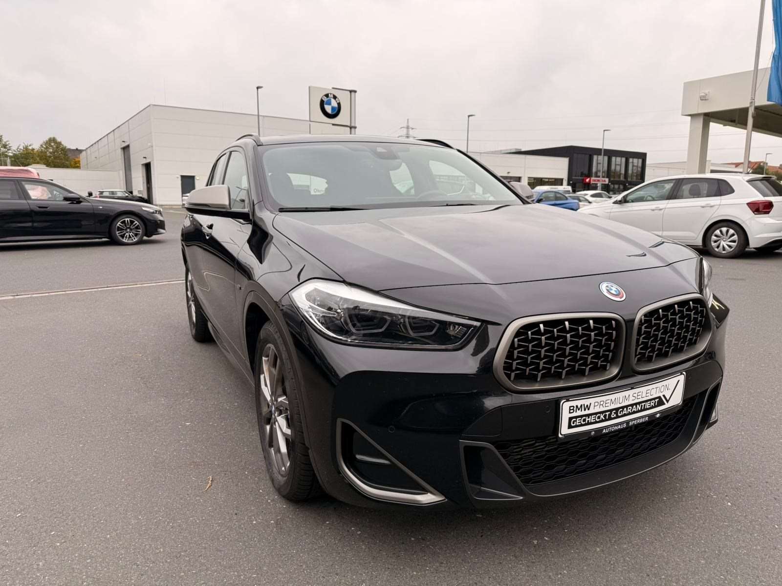 Fahrzeugbild eines BMW X2