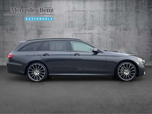 Fahrzeugbild eines Mercedes-Benz E-Klasse