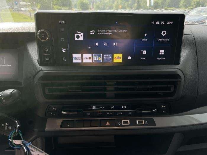 Fahrzeugbild eines Opel Vivaro