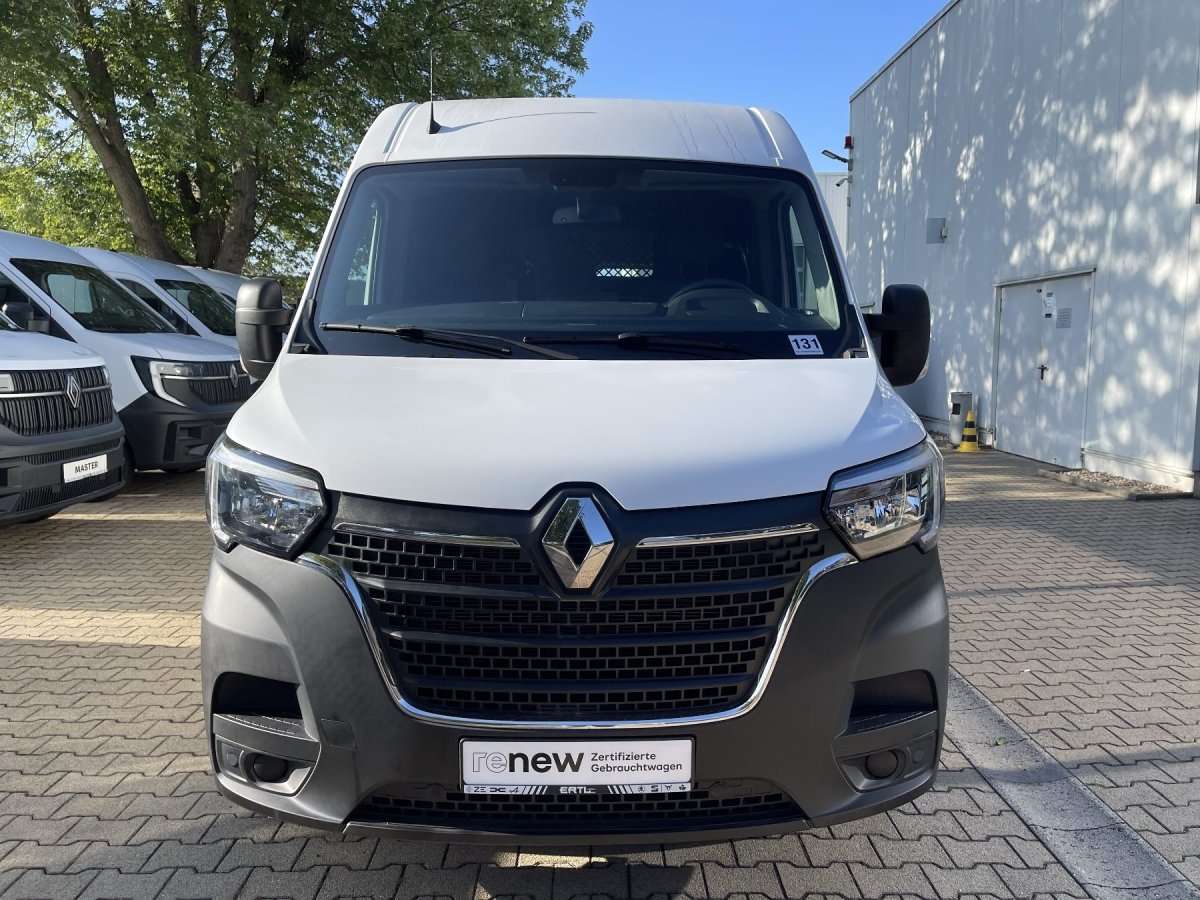 Fahrzeugbild eines Renault Master