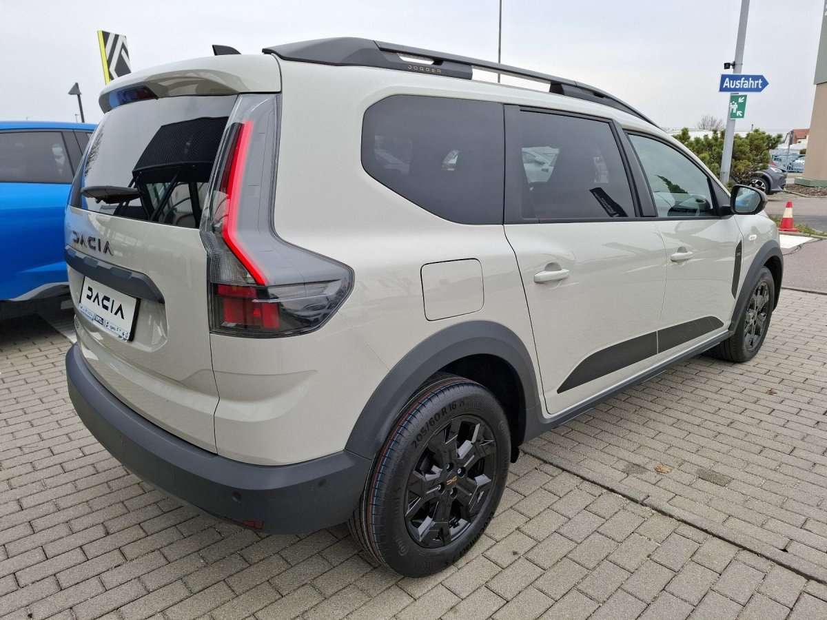 Fahrzeugbild eines Dacia Jogger