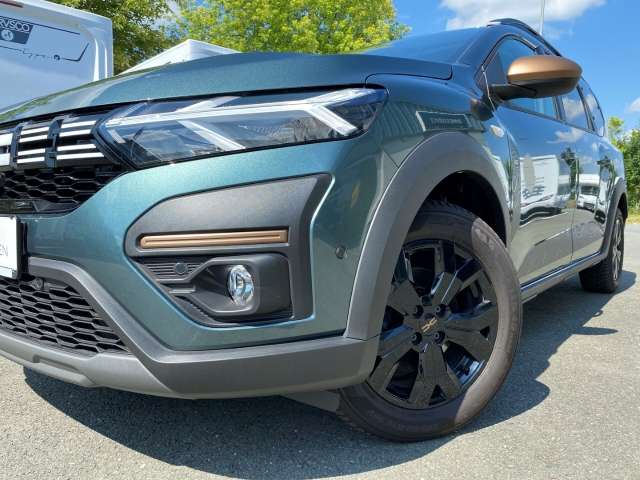 Fahrzeugbild eines Dacia Jogger