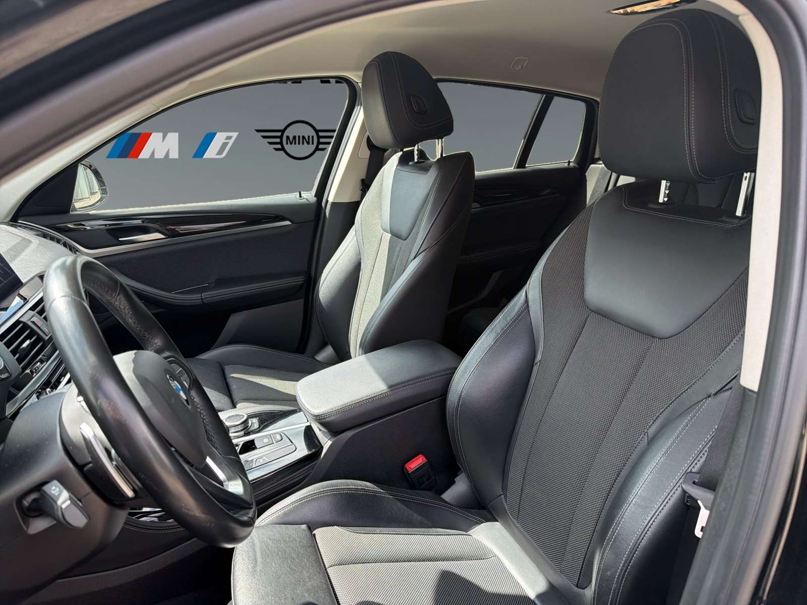 Fahrzeugbild eines BMW X4