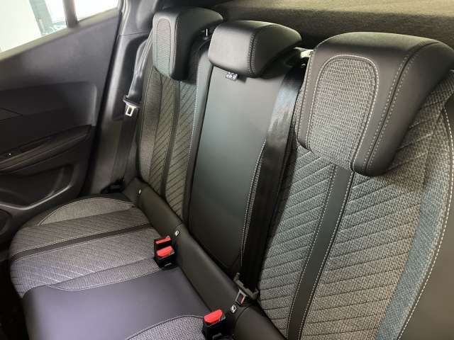 Fahrzeugbild eines Peugeot 2008